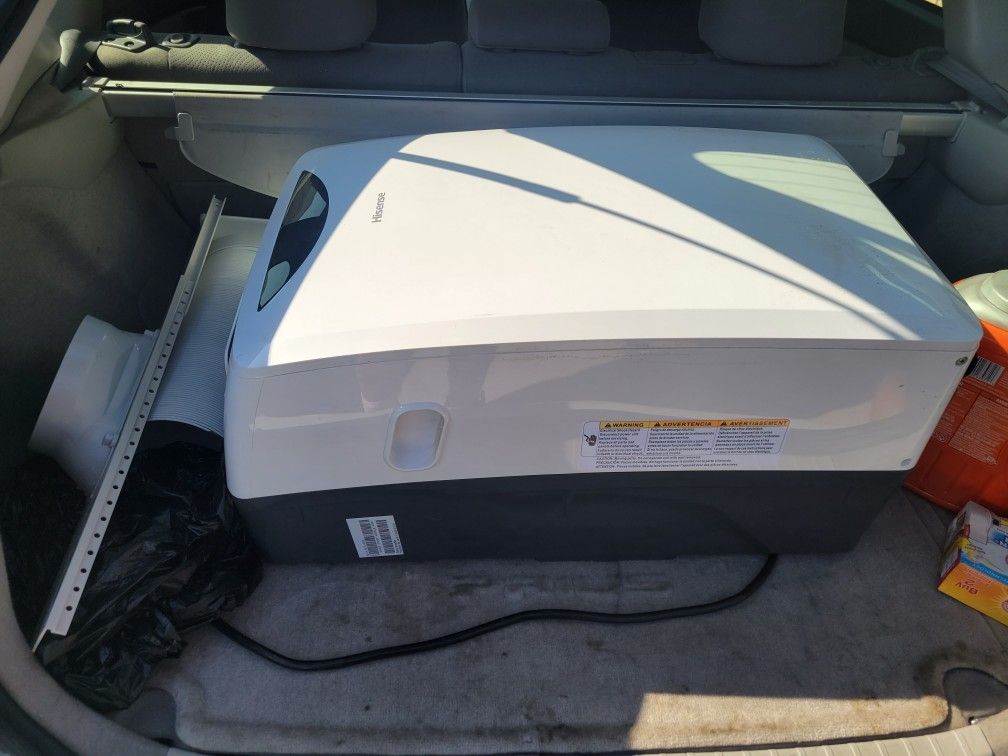 Hisense Freestanding AC With Window Kit 8500 BTU