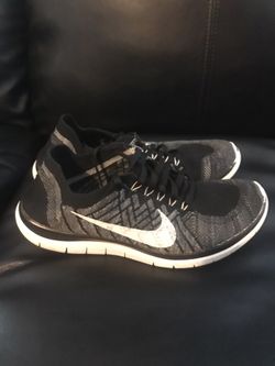 NIKE TENNIS SHOES FREE RUN 4.0 SIZE 8 $15