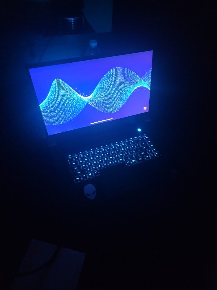 Alienware X17-R1 17in Laptop 4TB & 64GB RAM 
