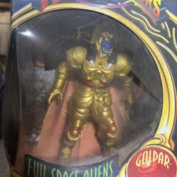 Power Ranger Evil Space Aliens 