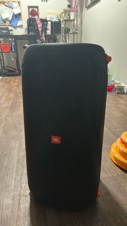 Slightly used JBL party box