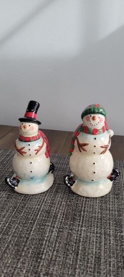 Christmas Salt & Pepper Shaker - Decor