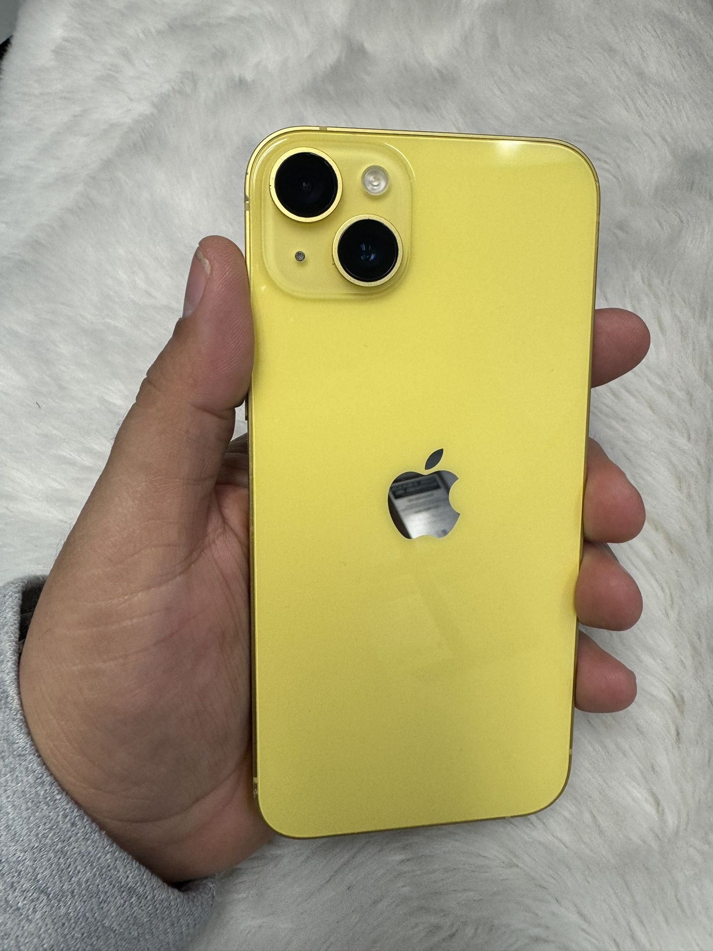 Apple iPhone 14 Plus 128GB Unlocked $450