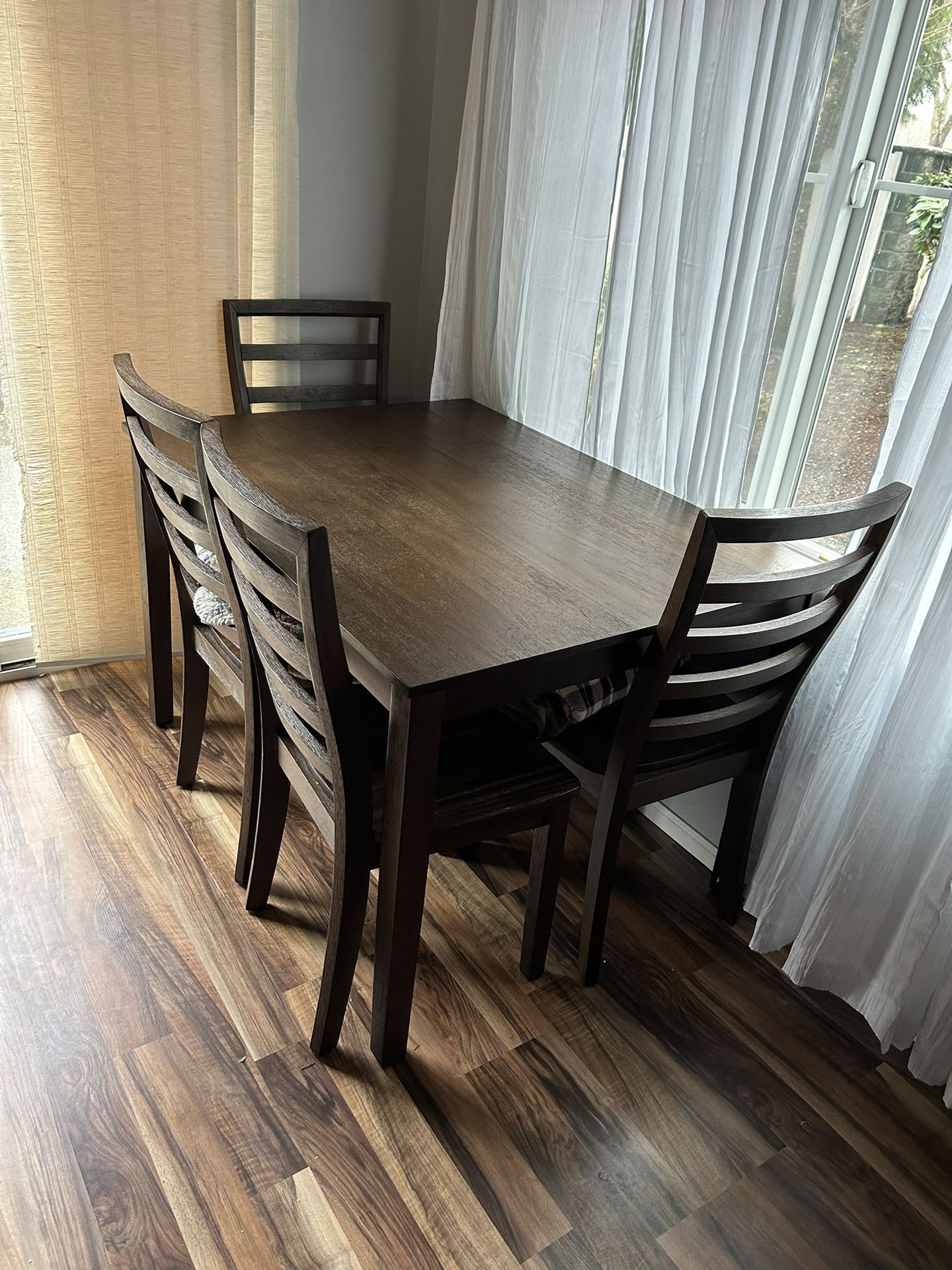 Dining Table and 4 Chairs