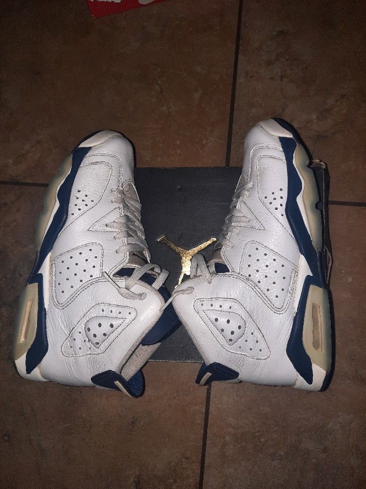 Jordan 6 Retro Midnight Navy GS size 7Y