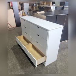 8 Drawer Dresser 