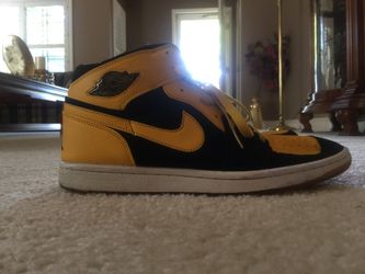 Jordan 1 size 10