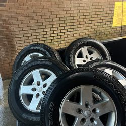 Used Goodyear Tires & Rims 255/75R17