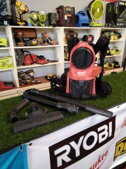 Milwaukee Fuel 1 Gal Backpack Vacuum