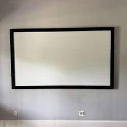 Projector Screen
