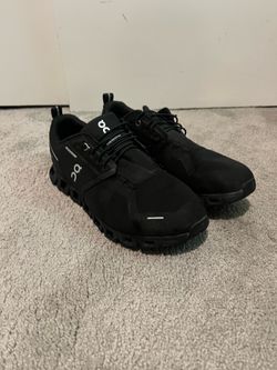 On Running Cloud 5 US Men’s size 9 Waterproof/Water Resistant