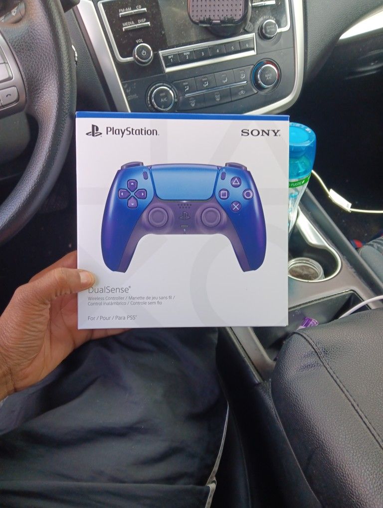 PS5 Controller (NEW & SEALED)