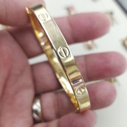 18k Gold Cartier Style Love Bangle Bracelet