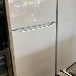 💥Great Deal💥 Frigidaire 20 Cu. Ft. Garage Ready Top Freezer Refrigerator