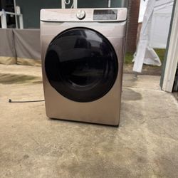 Samsung 7.5 cu. ft. Smart Vented Gas Dryer in Champagne with Steam Sanitize+