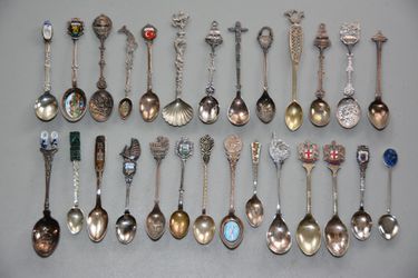 Lot of 27 Silver Plated Antique Souvenir Collector Spoons