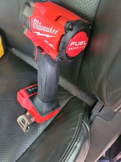 Milwaukee M18. 3/8 Impact Wrench Fuel