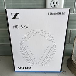 Sennheiser HD 650 Headphones (New in box)