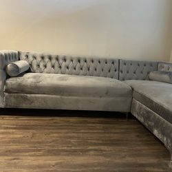 Sectional Couch W Storage 