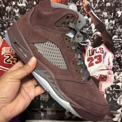 Jordan 5 Burgandy Size 10.5M