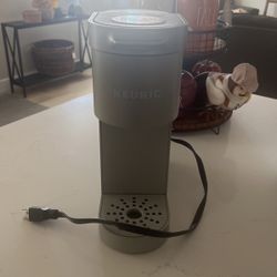 Single cup Keurig machine