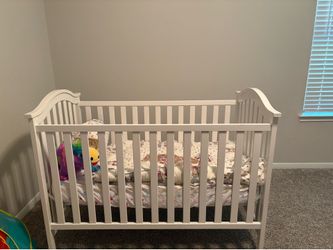 Crib & mattress