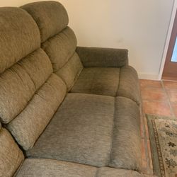 Recliner Sofa W/Table