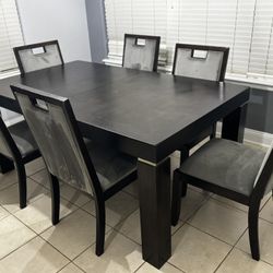 Dinning Room Table