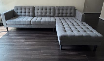 L-shaped Sectional Couch