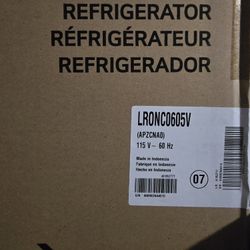 BRAND NEW - Unopen - LG 6.9 Stainless Steel Fridge