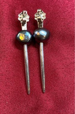 Rare & Discontinued Morgan Reed Pearl on Sterling Silver Dagger Earrings