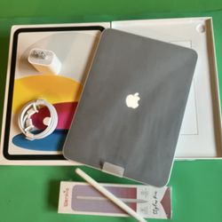 Apple iPad 10th Generation (2022 model /new Open Box ) 256gb with Pencil, keyboard & Case 