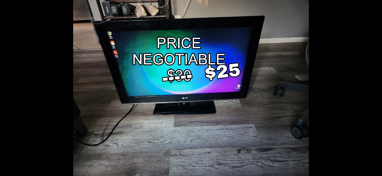 LG TV Good Condition