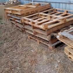 Free Pallets If Item Is Posted Item Is Available Message When Ready To Pick Up Free Pallet 