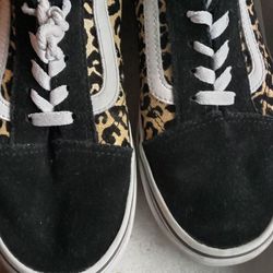 Size 6 vans