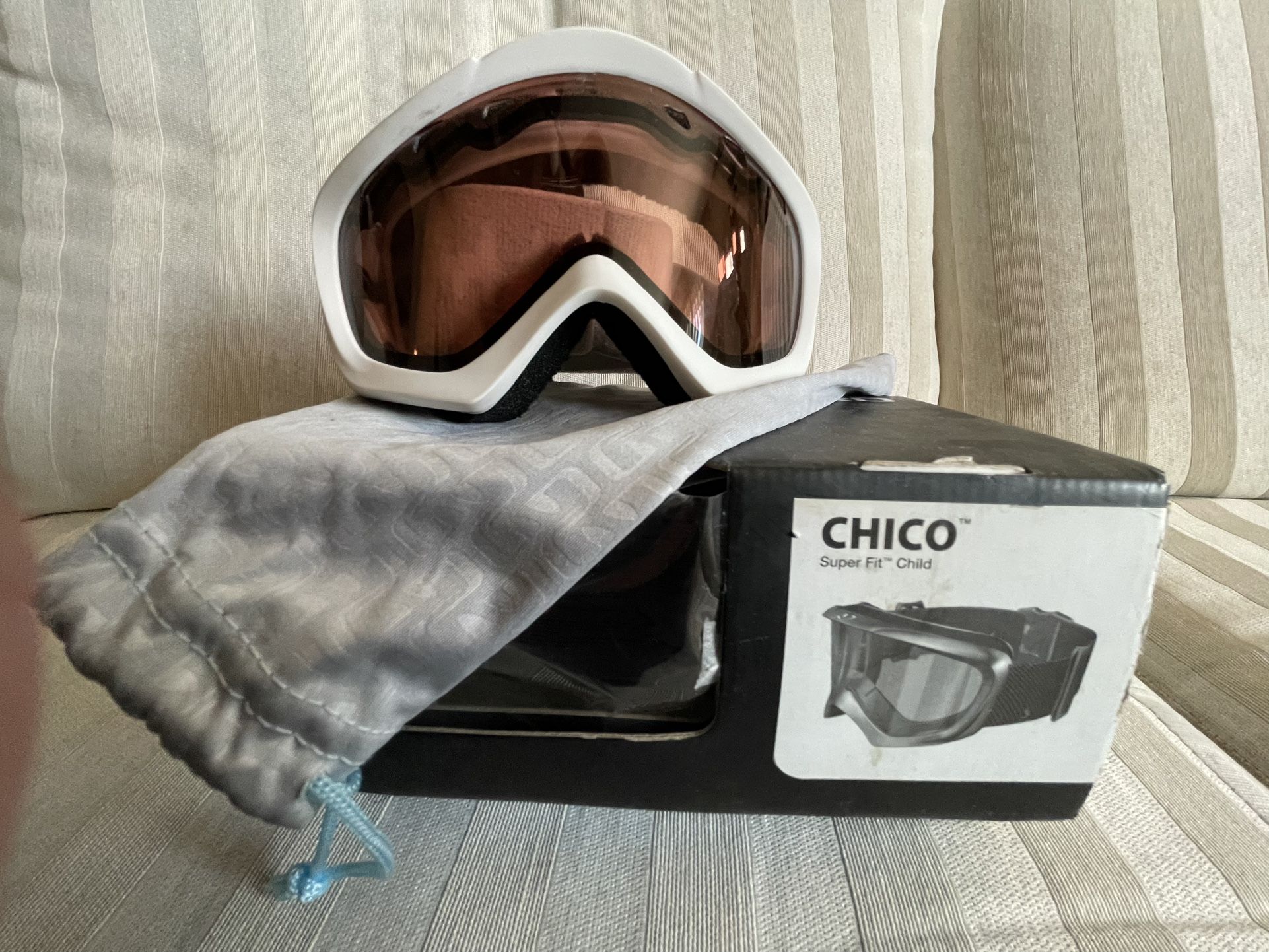 GIRO Super fit, Child Snow Goggles, NEW
