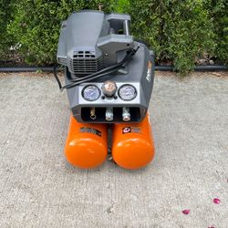 Ridgid 4.5 Gal. Portable Electric Quiet Air Compressor