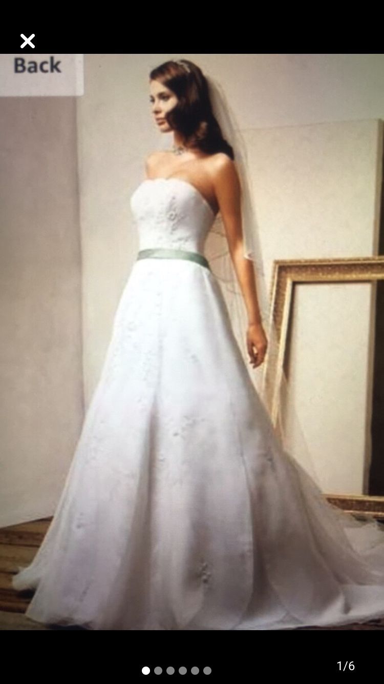 Wedding dress