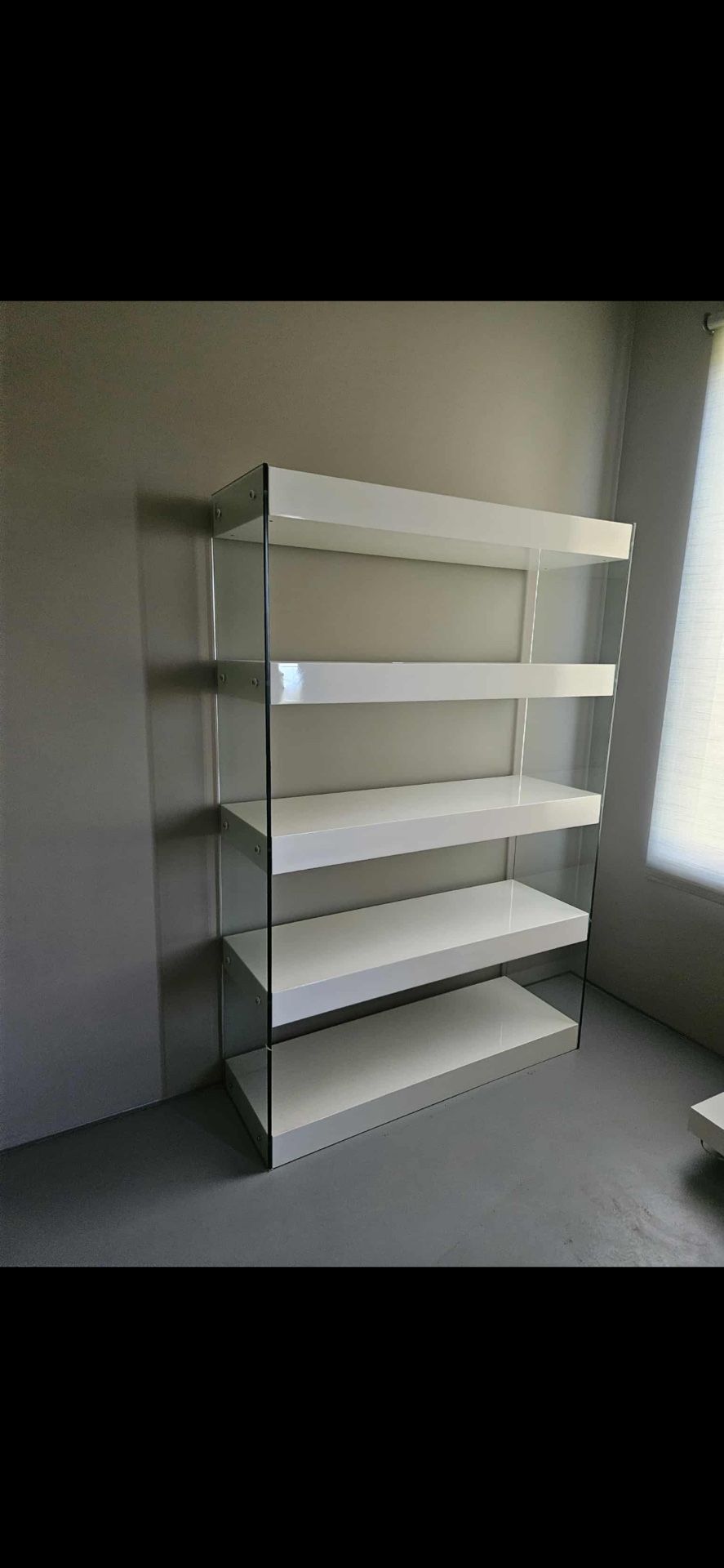 Thane Bookcase (((FREE DELIVERY)))