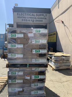 Siemens 100 A/16-Space/32 Indoor Main Lug For $110