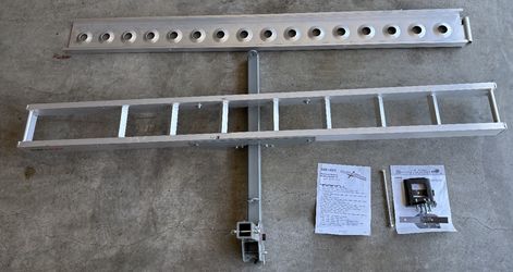 Brand new pivoting Dirtbike hitch carrier