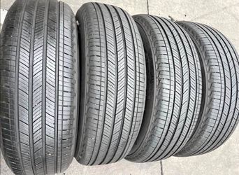 225/60/18 Michelin vendo un set de llantas usadas excelente condiciones de vida las 4 ✅🤩I am selling a set of used tires, all 4 in excellent living c