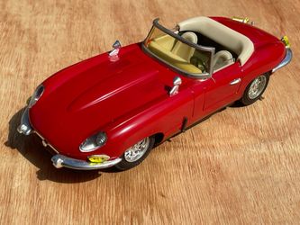Tin 1/18 scale red Jaguar XKE