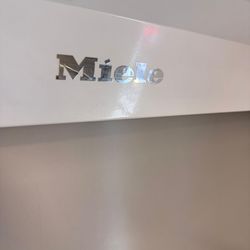 Miele Column Refrigerator 60” Inch