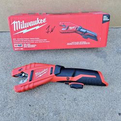 Milwaukee Copper Tubbing Pipe Cutter 12V