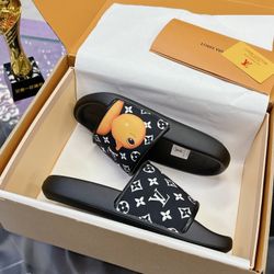 Lv Slippers Series ❤️lv Men's Spring and Summer Slippers Synchronization