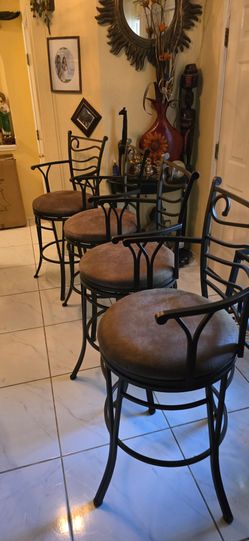 Set of 4 Swivel Bar Stools with Arms