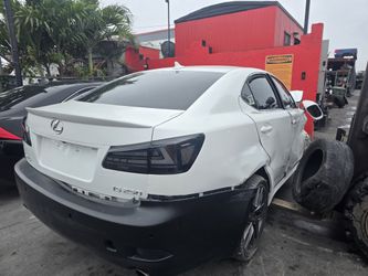 2009 Lexus IS250 for Parts