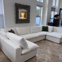 New RH Style Modular Cloud Couch Sectional 6 Piece Set - Delivery included 