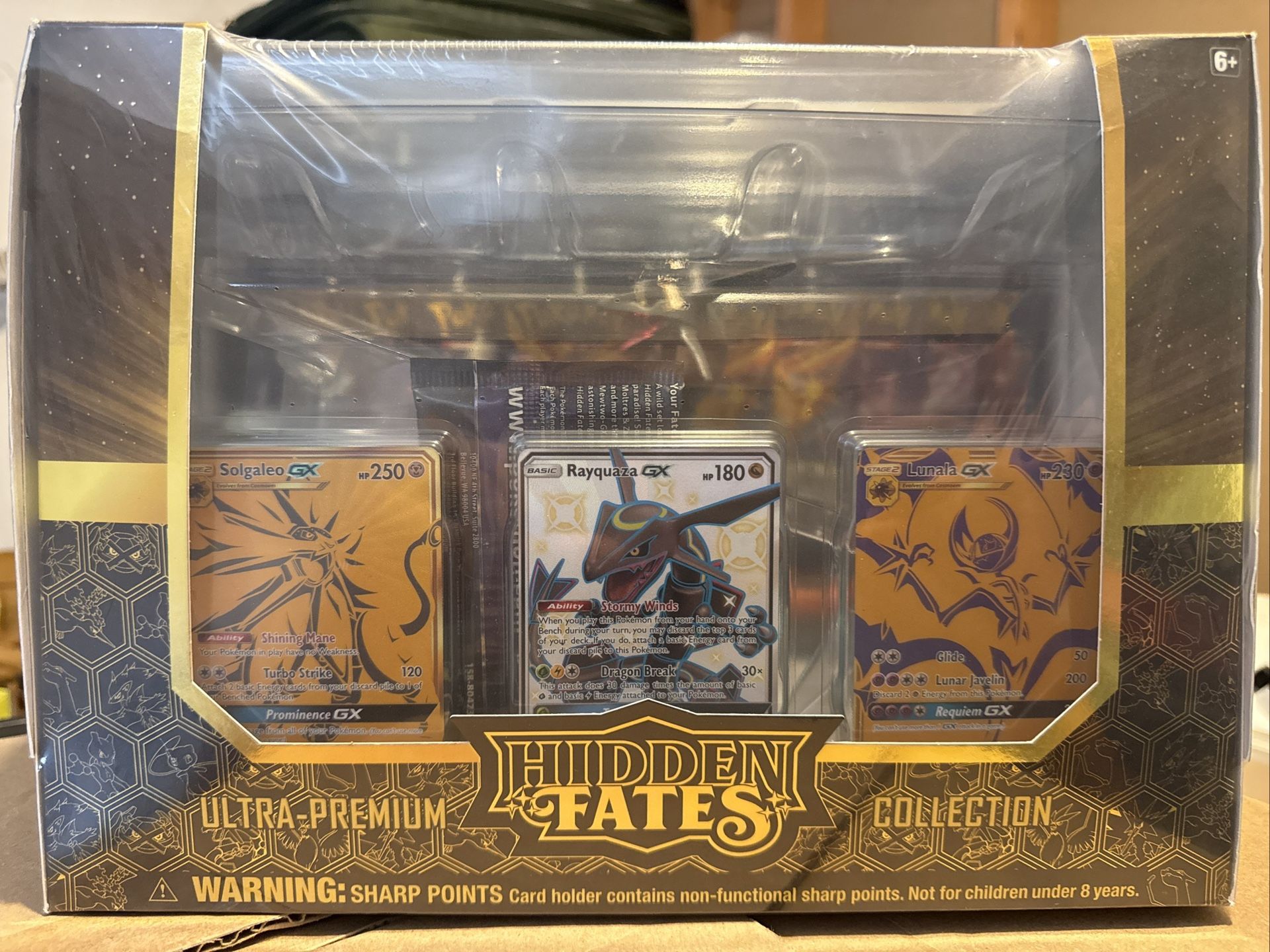 Pokémon Hidden Fates - Ultra Premium Collection